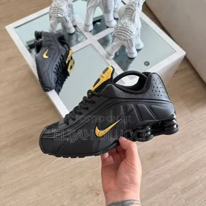Nike Shox R4 Black Gold “Quality Leather Size 40-46