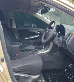 Toyota Corolla 2012