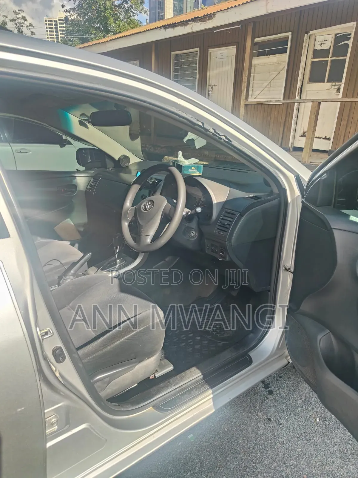 Toyota Corolla 2012 Silver
