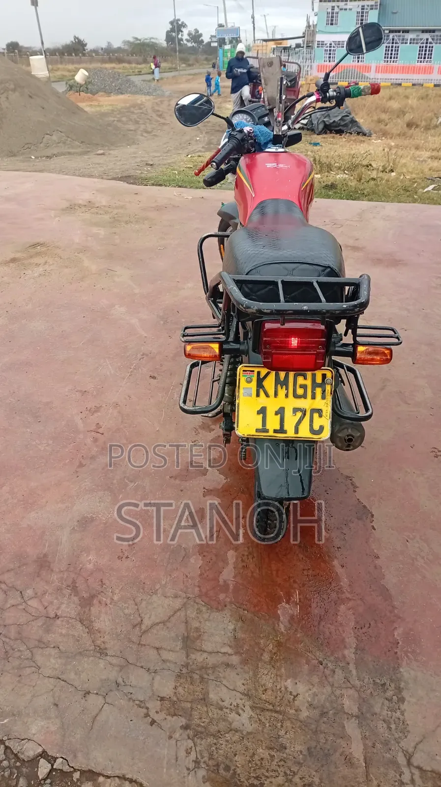 Honda CB 2022 Red