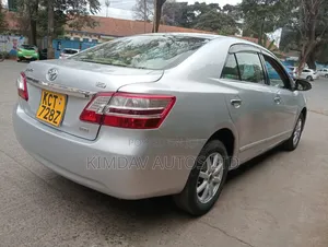 Toyota Premio 1.8 FWD 2013 Silver