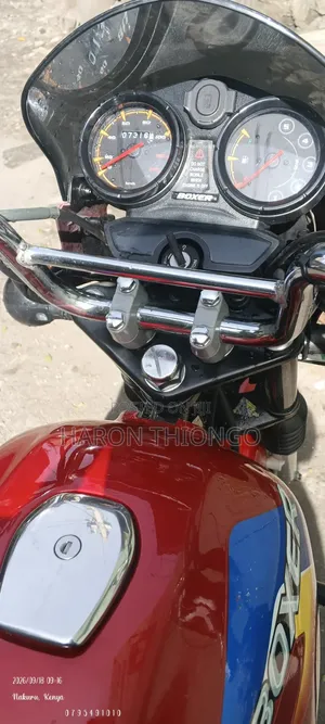 Bajaj Boxer 150 UG 2025 Red