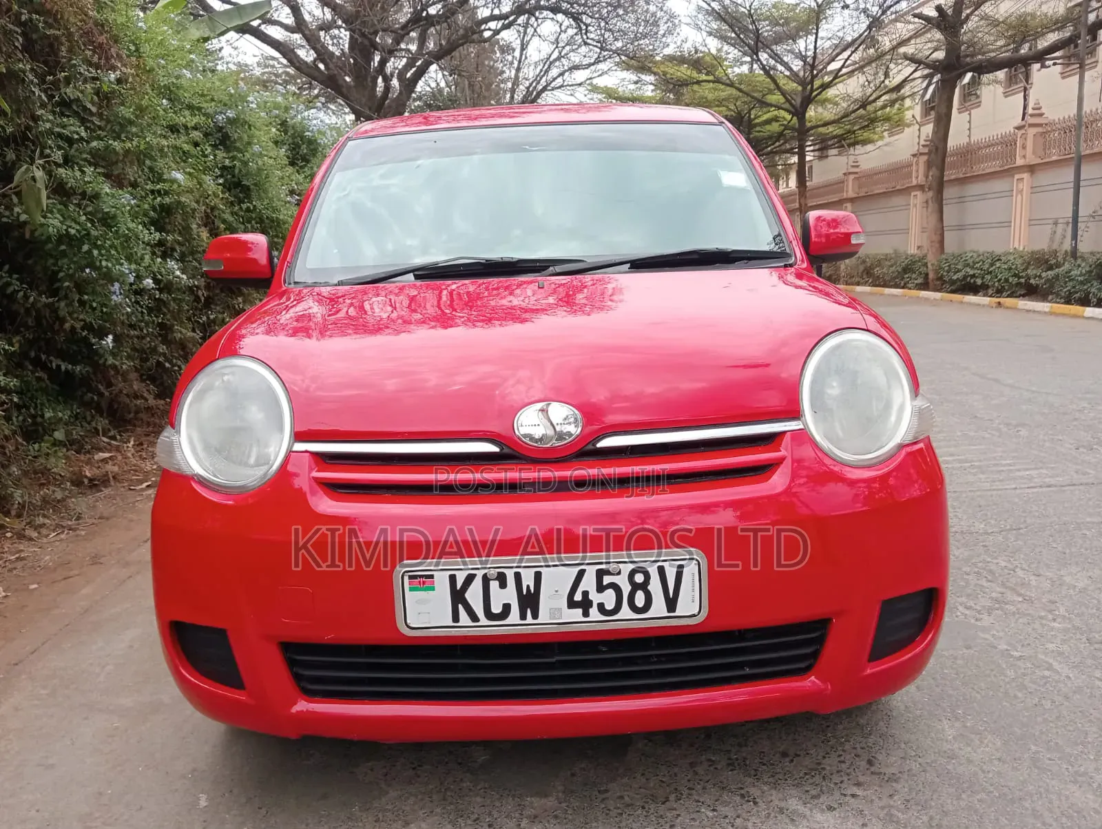 Toyota Sienta 1.5 FWD 2012 Red