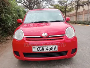 Toyota Sienta 1.5 FWD 2012 Red