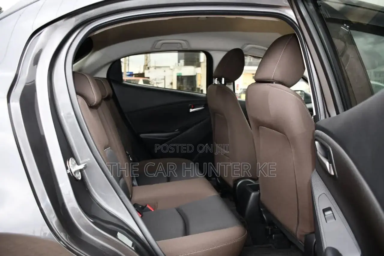 Mazda 2 2020 Gray