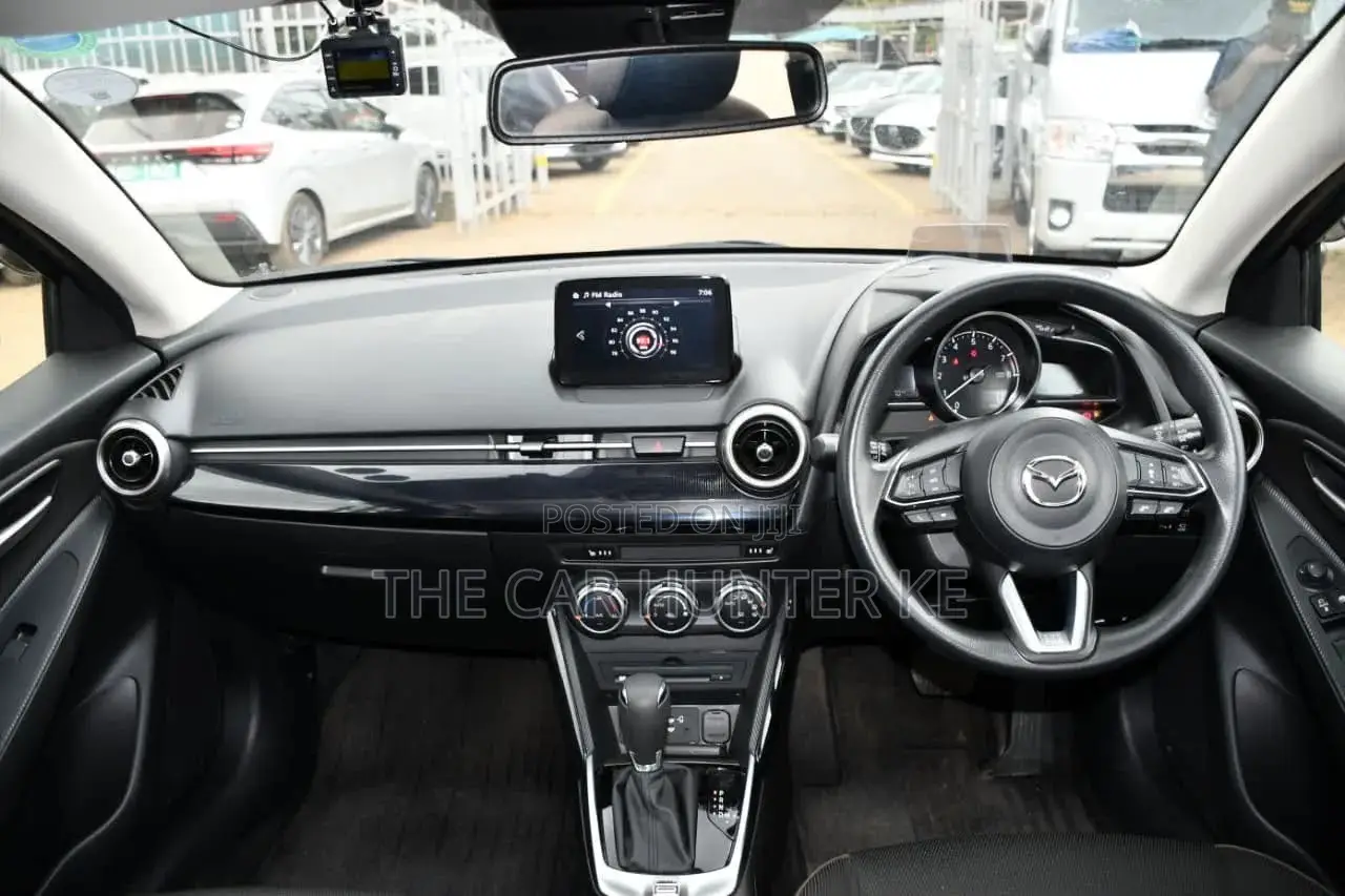 Mazda 2 2020 Gray