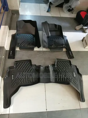 Toyota Hilux 5d Floor Mats 2015+