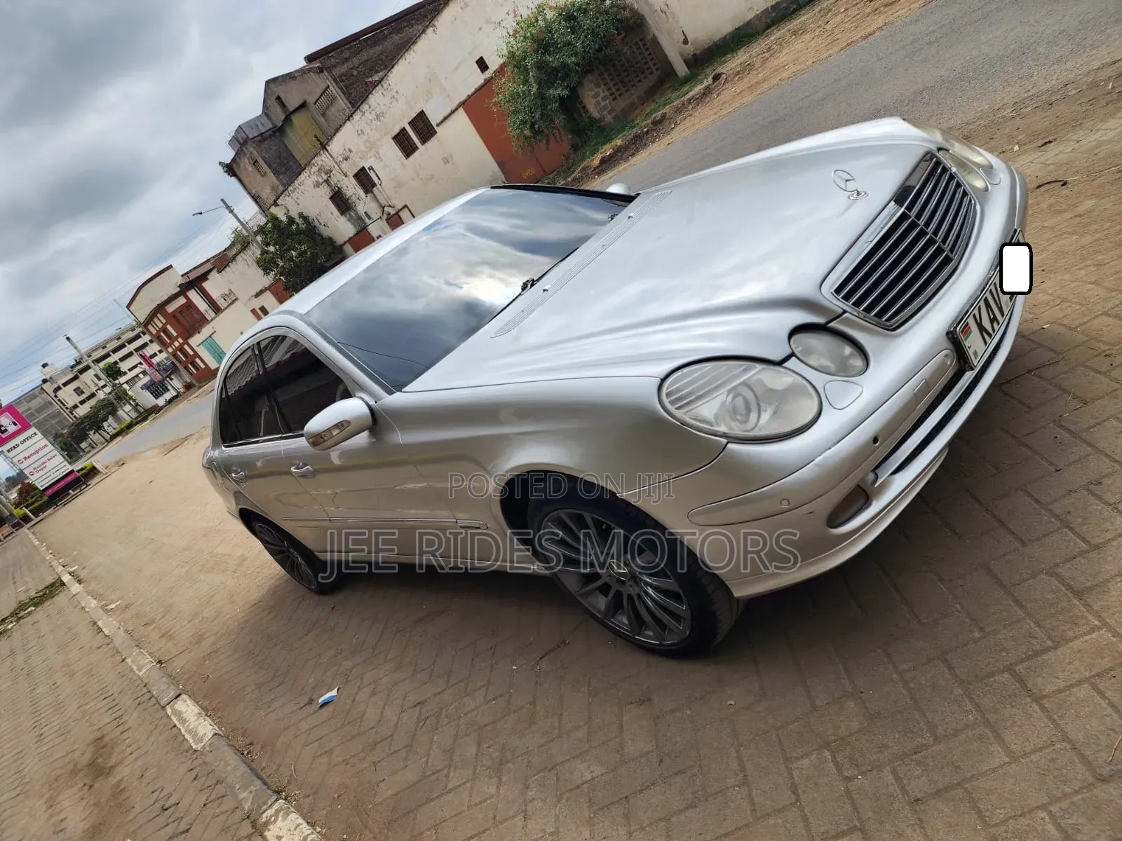 Mercedes-Benz E240 2003 Silver