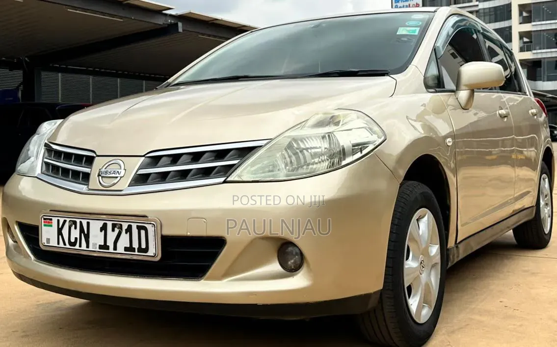 Nissan Tiida 2010