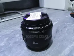 Canon EOS 50mm 1.8 Lens