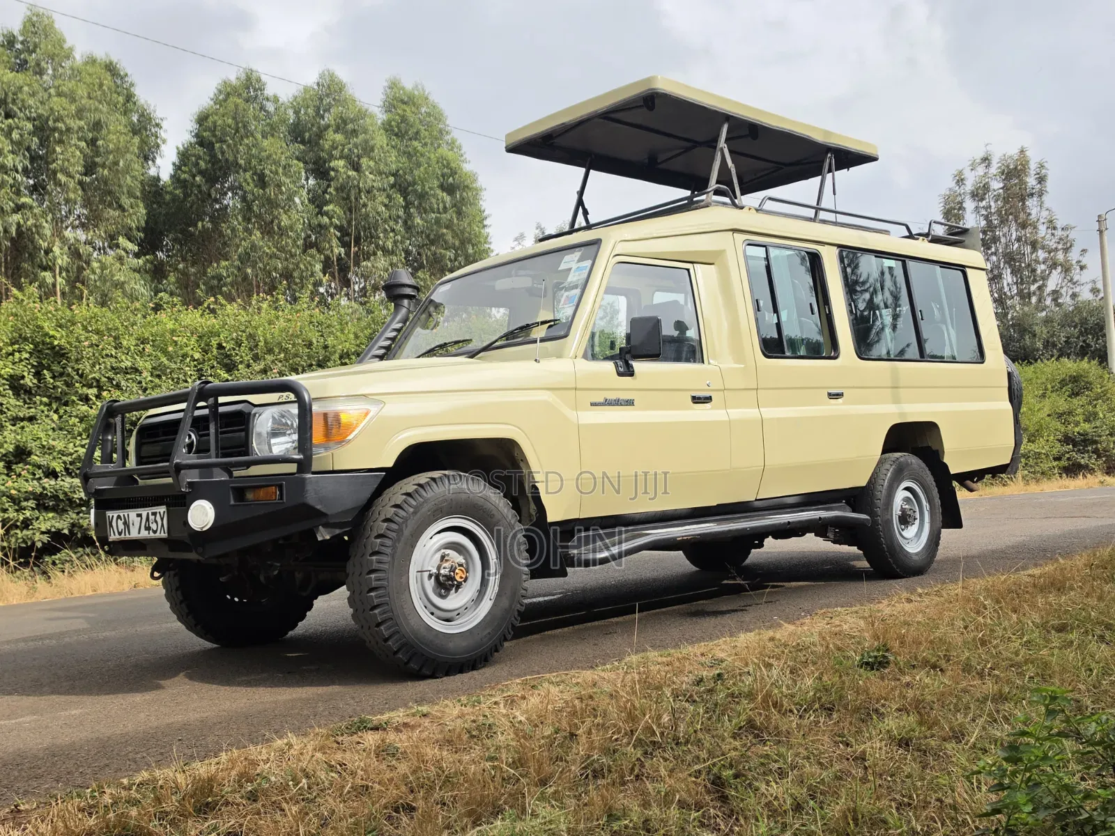 Toyota Land Cruiser 79 Series 2017 Brown