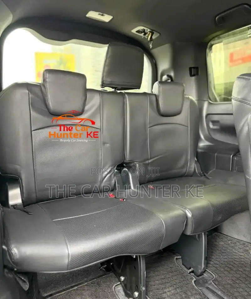 Toyota Noah 2019
