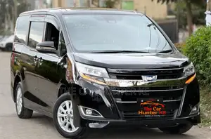 Toyota Noah 2019