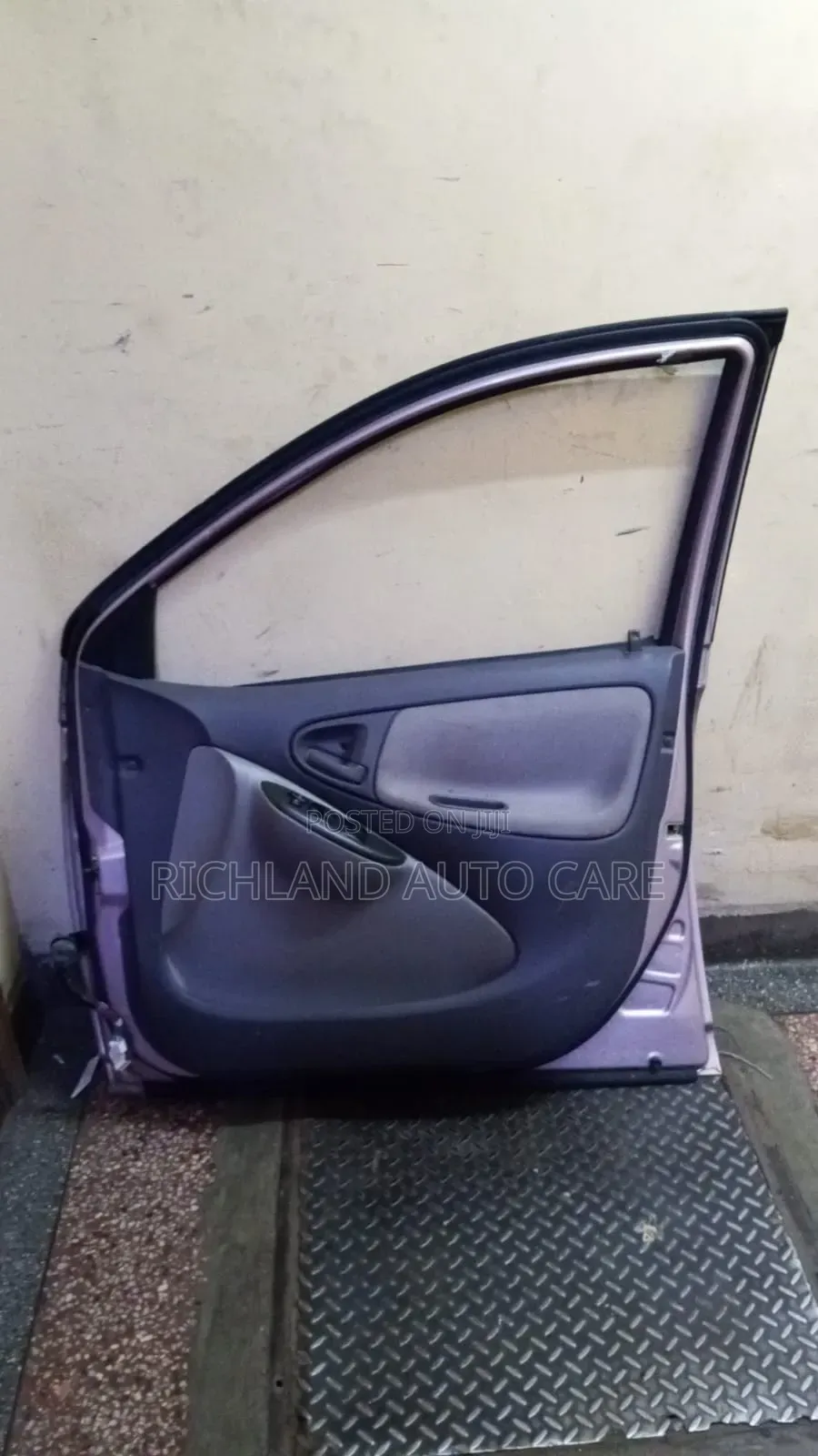 Front Door Toyota Plats Scp11 RHS 2001 Model