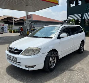 Toyota Corolla Fielder 2003 White