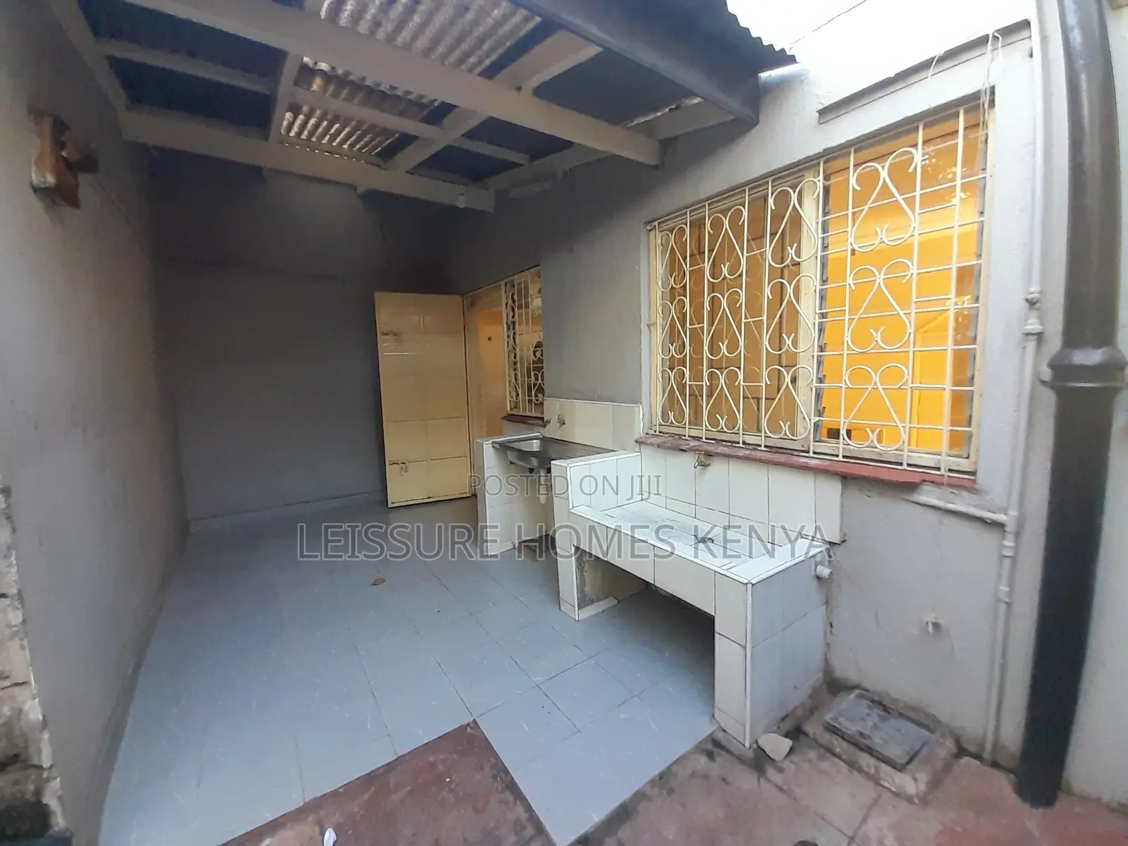 3bdrm Maisonette in Magiwa Estate for sale