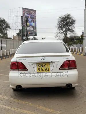 Toyota Crown 2007 White