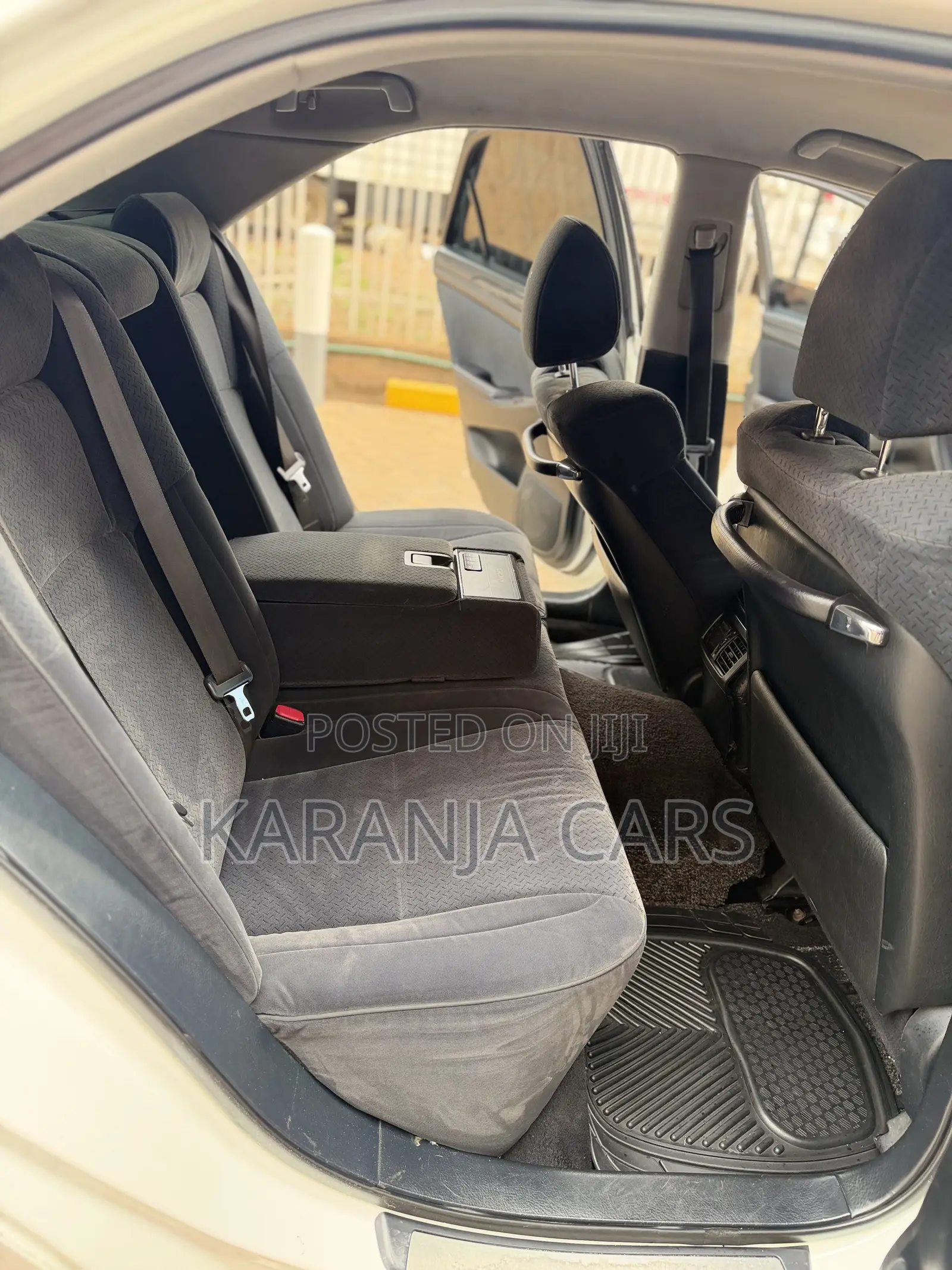 Toyota Crown 2007 White