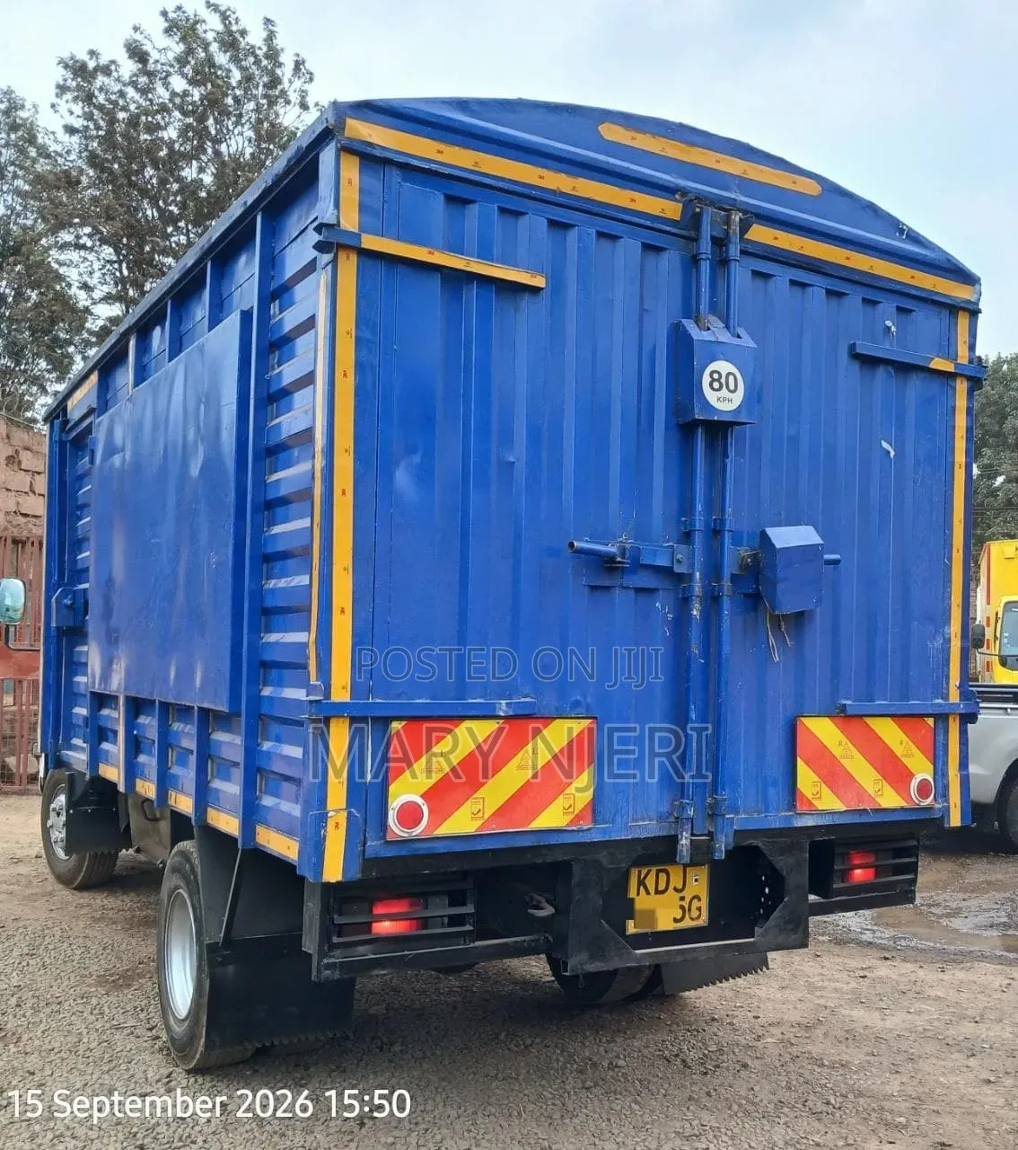 Lsuzu NQR Truck