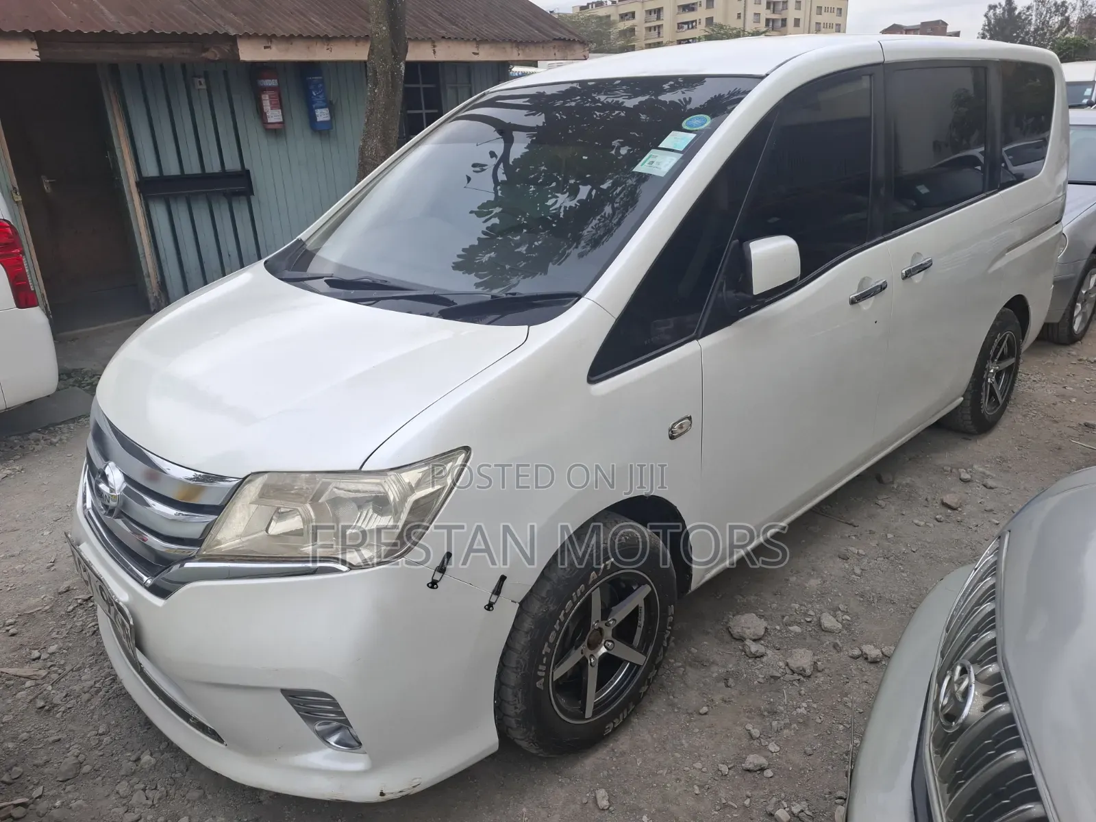 Nissan Serena 2012 White