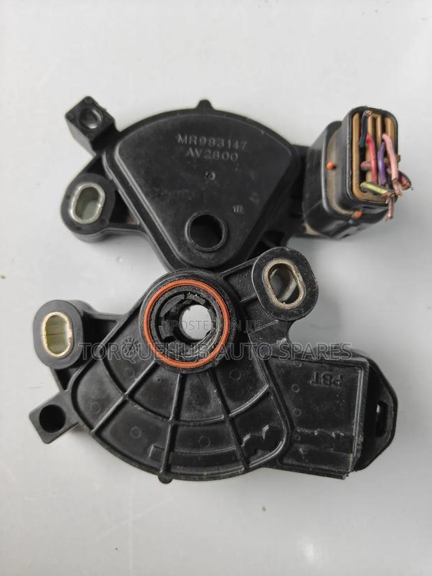 Gear Selector Position Sensor Mitsubishi Colt - main view
