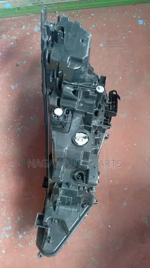 Honda Vezzel 2022 Headlight Xenon