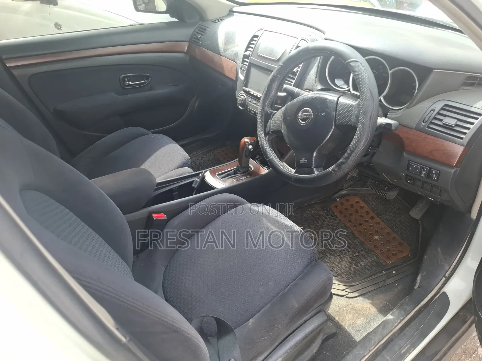 Nissan Bluebird 2012 White