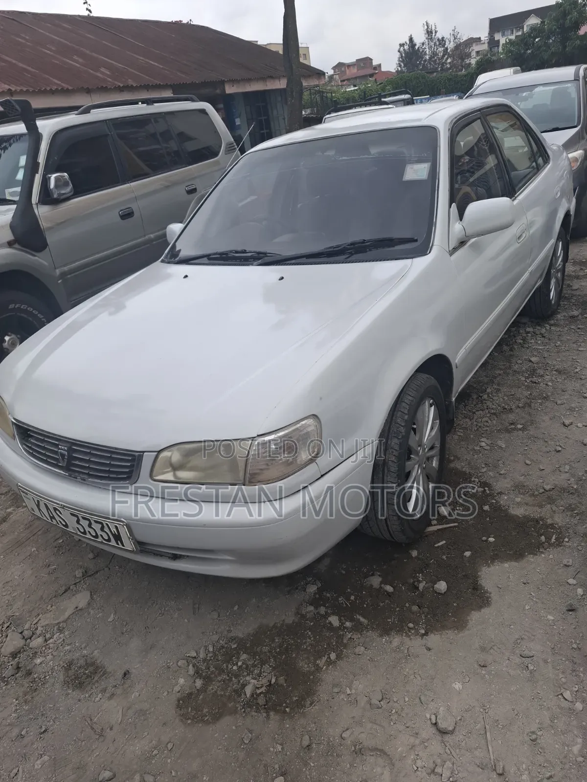 Toyota Corolla 1999 Silver
