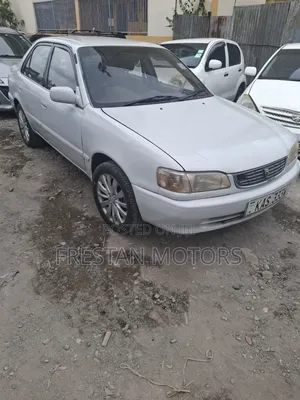 Toyota Corolla 1999 Silver