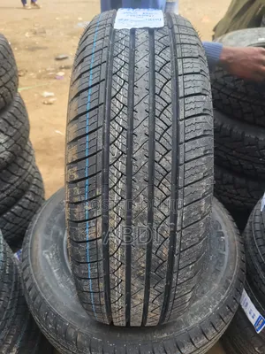 225/65r17 Maxtrek