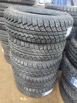 215/70r16 Maxtrek