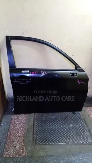 Front Door Fielder 165 2013 Model RHS