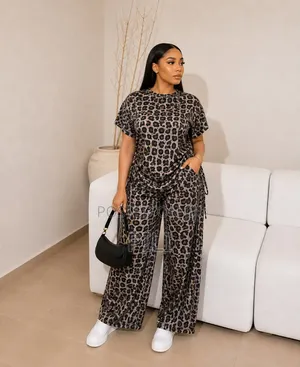 2 PC Clothes