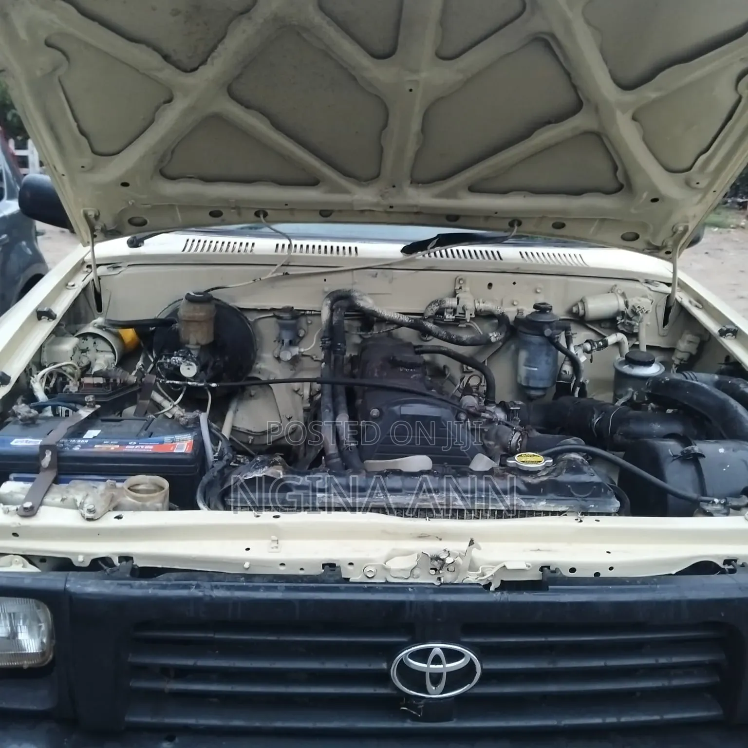 Toyota Hilux 1998 Beige