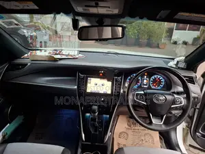 Toyota Harrier 2.0 2017 White