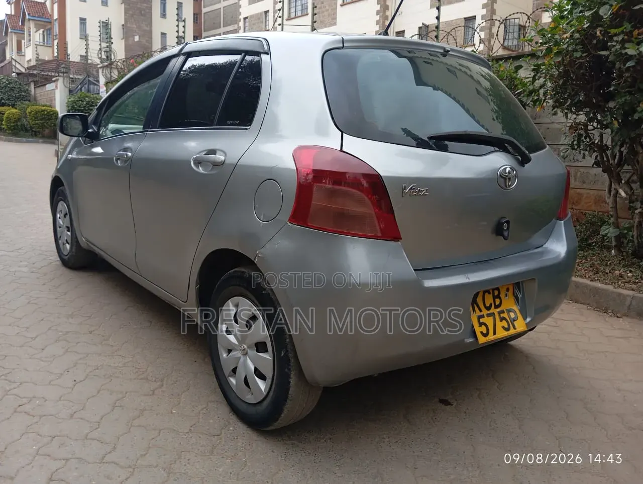 Toyota Vitz 2008 Gray