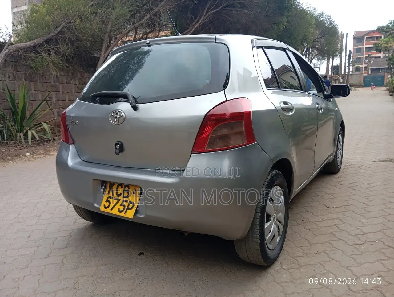 Toyota Vitz 2008 Gray