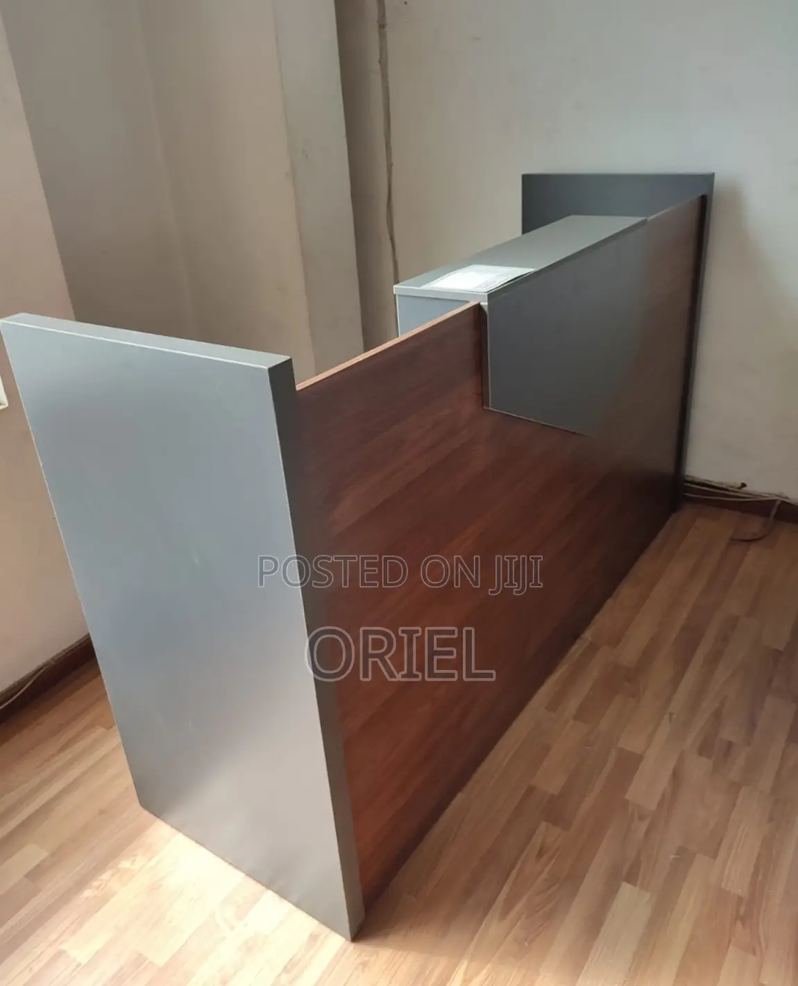 1.8M Reception Desk : Executive Front Office Reception Counter Table