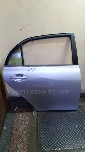 Rear Door Axio 141 RHS