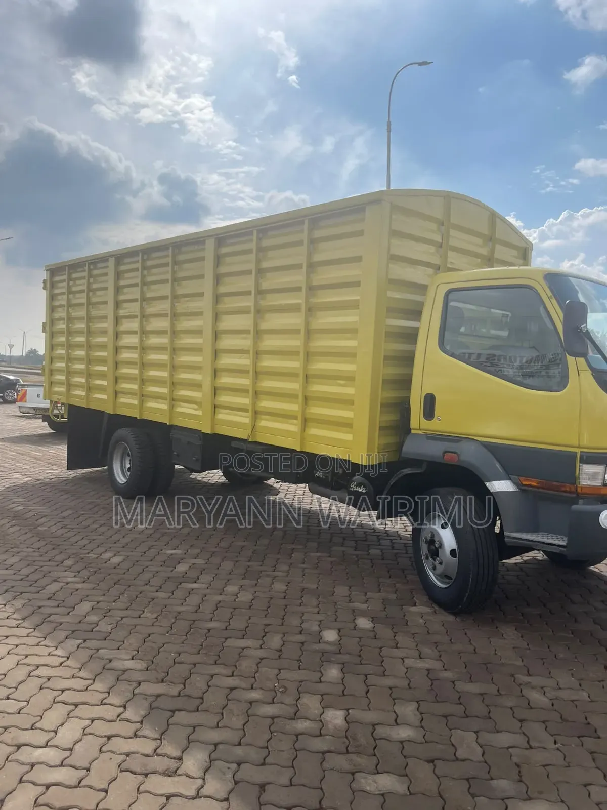 Mitsubishi FH215
