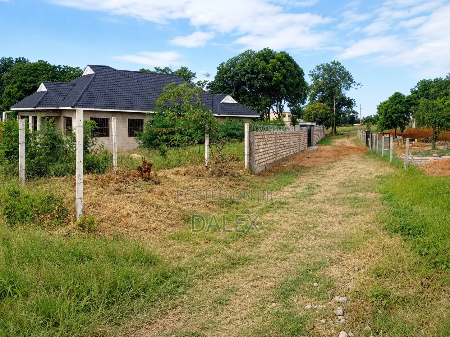 40by110 Plot for Sale With Title Deed