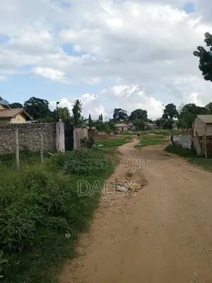 40by110 Plot for Sale With Title Deed