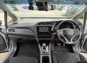 Honda Shuttle 2019 Silver