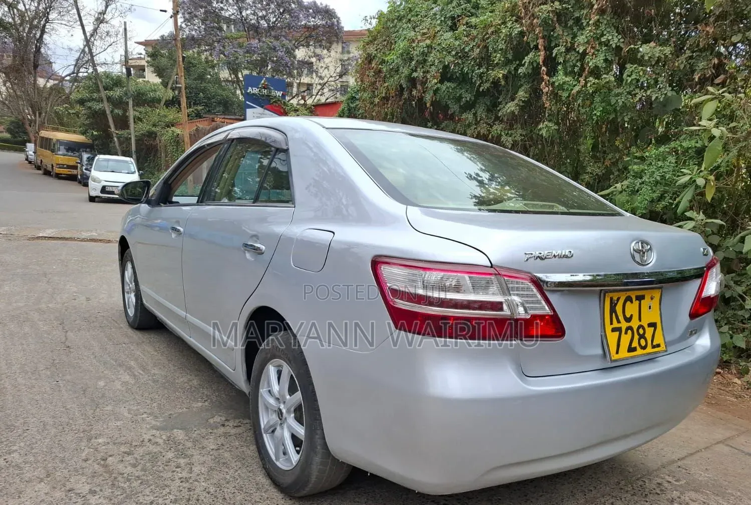 Toyota Premio 1.8 FWD 2013 Silver