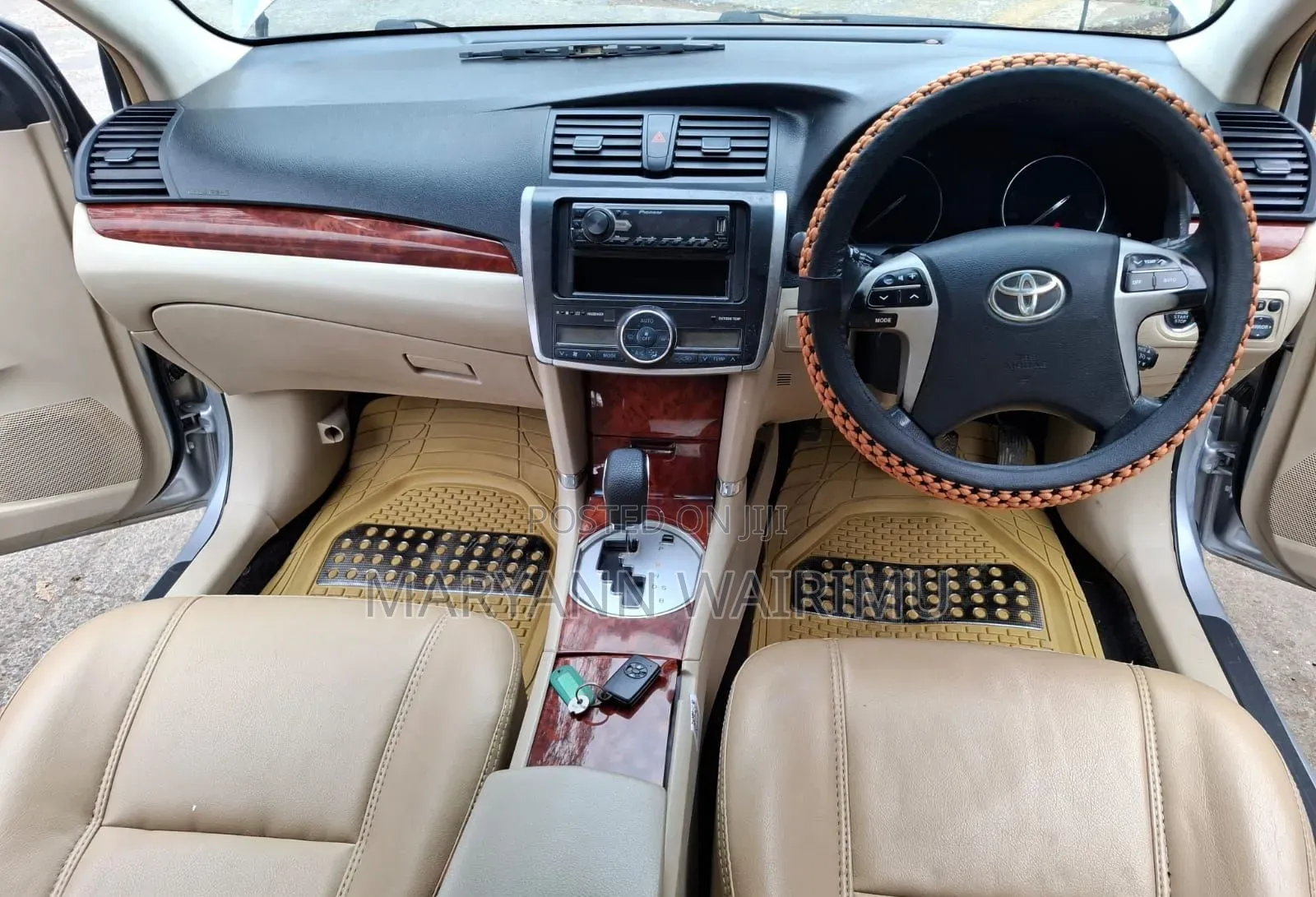 Toyota Premio 1.8 FWD 2013 Silver