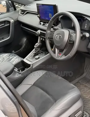 Toyota RAV4 LE AWD 2020 Gray