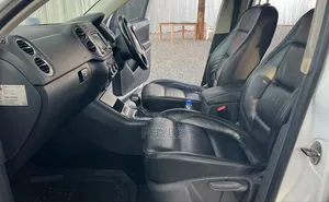 Volkswagen Tiguan 2010 White