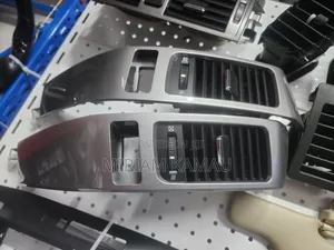 Middle Compartment Vents