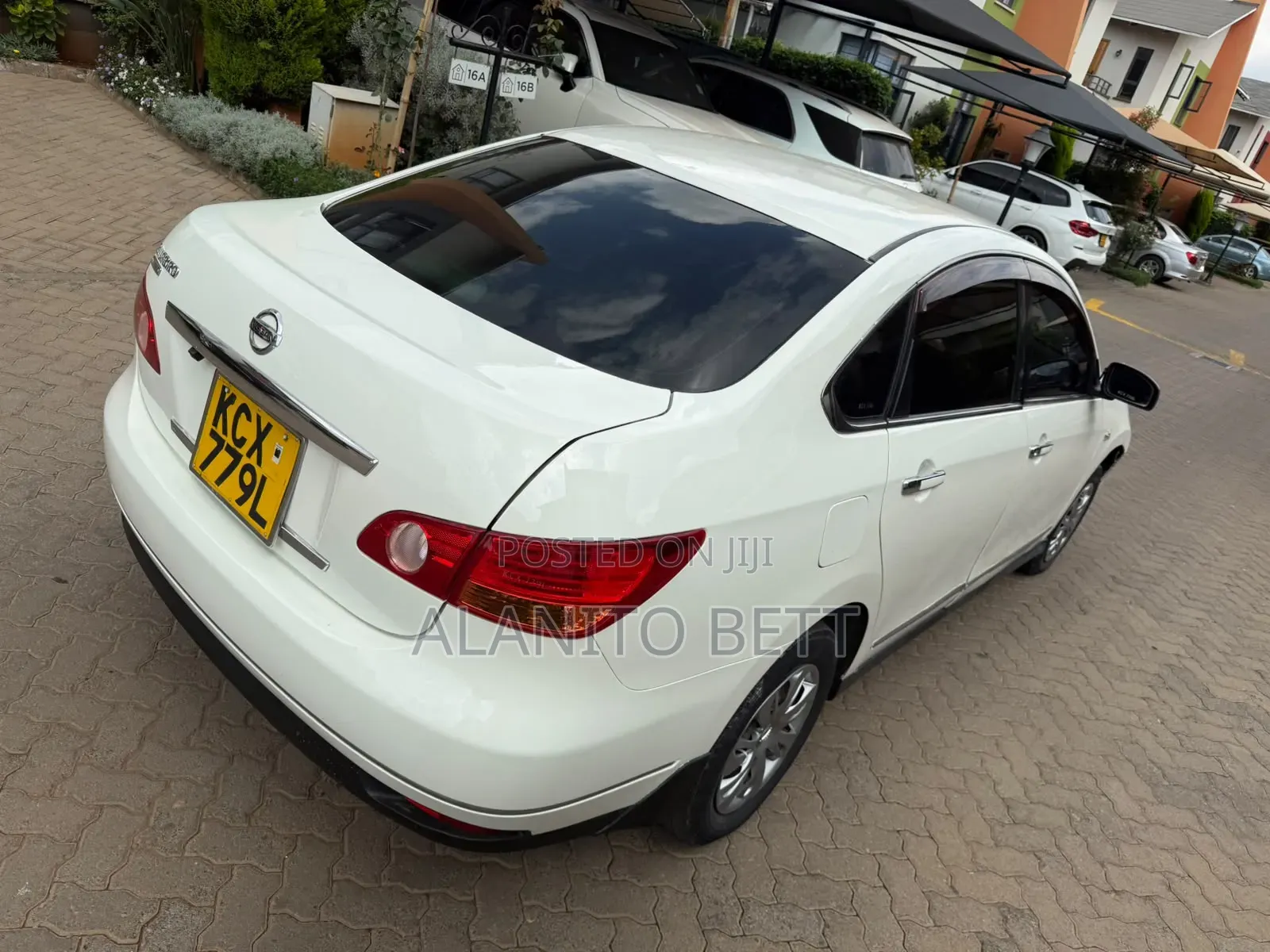 Nissan Bluebird 2012 White