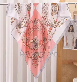 Effortless Elegance in 70x70 Scarf 